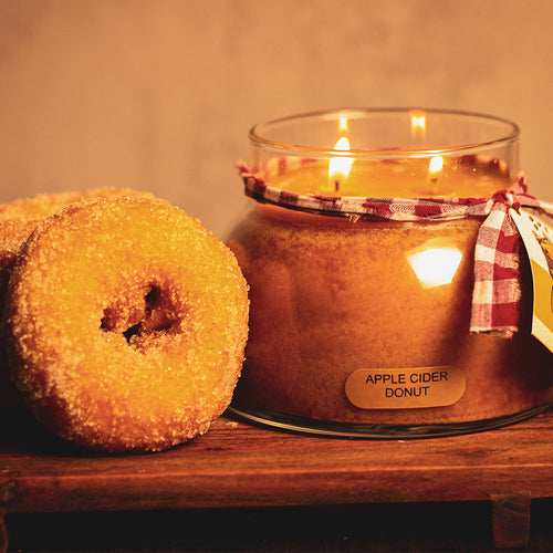 A Cheerful Giver Apple Cider Donut - 22 oz Mama Candle